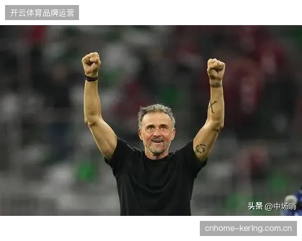 恩里克高位压迫兑现统治力，巴黎圣日耳曼传控优势最终拖垮阿森纳防线